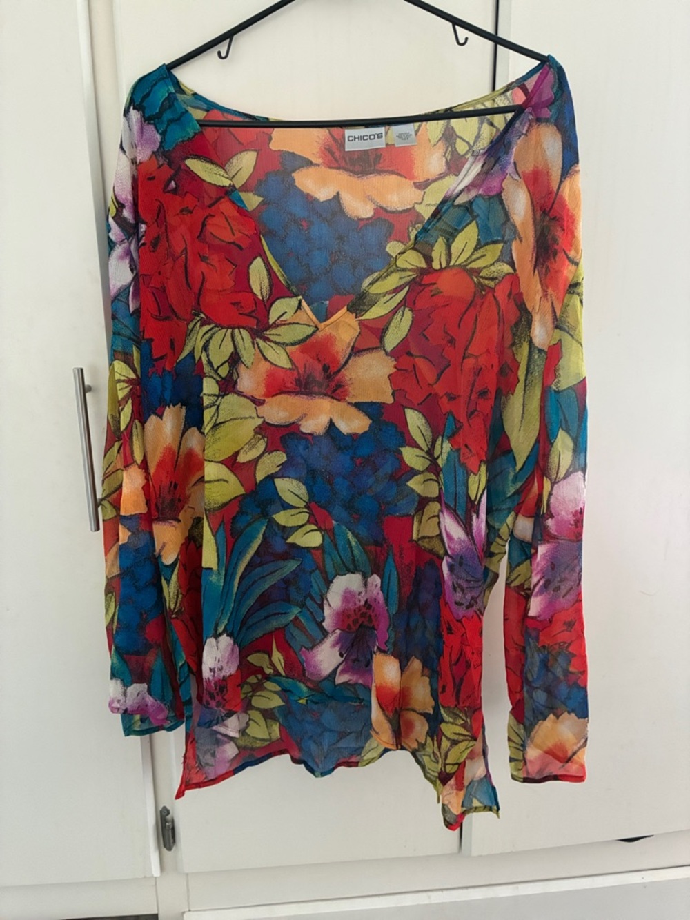 Chico's Boho/Retro 100% Silk V-Neck Tunic Like Floral Blouse
